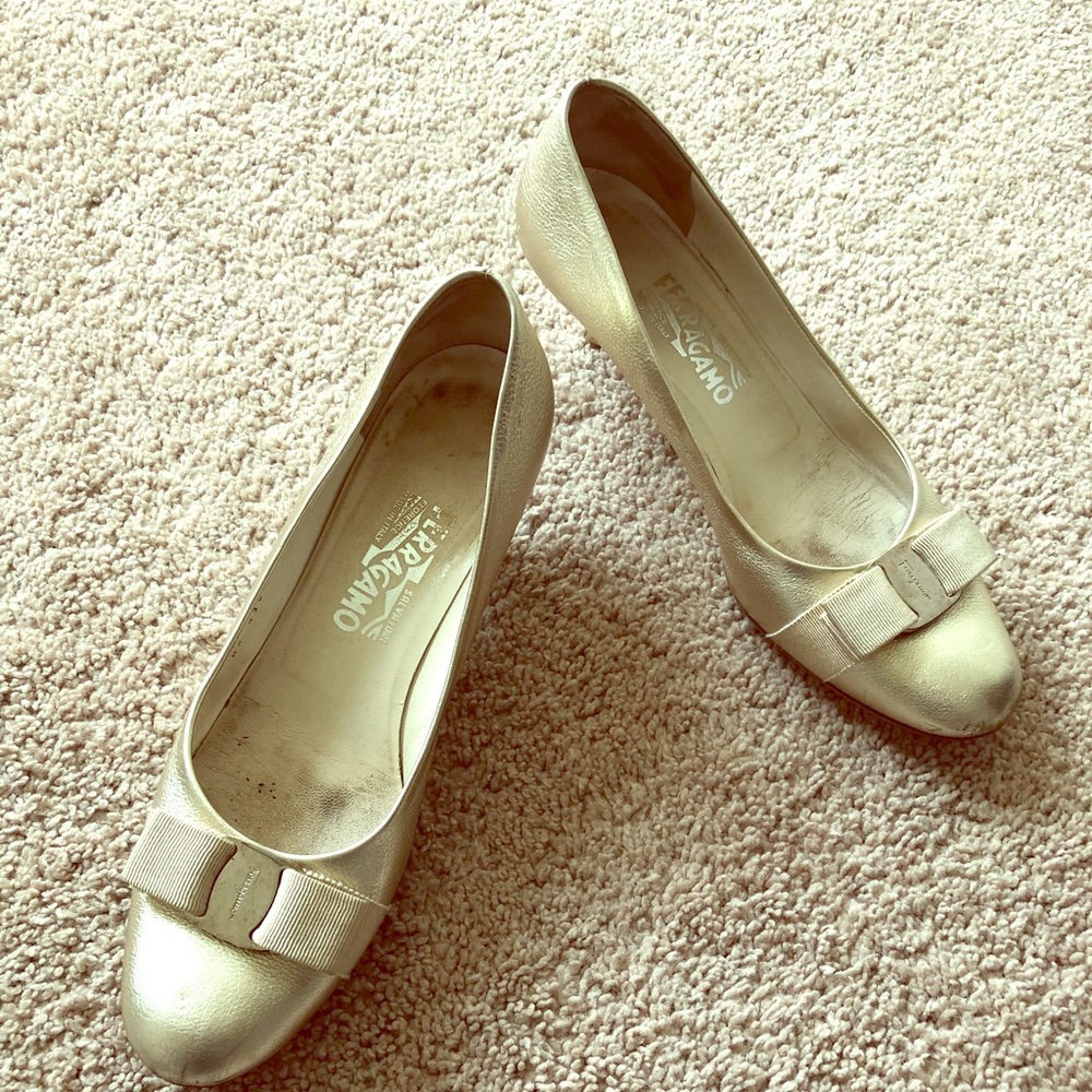 Classic Ferragamo gold kitten heel pump